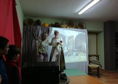 día 22 de abril, se celebró en Bailo el día del libro. Para esta ocasión se eligió el “El Lazarillo de Tormes”, tesoro de nuestra literatura española. Se comenzó con una charla acerca de la obra en la que se hizo hincapié en la importancia y trascendencia del texto, no solo en nuestro país, sino en toda Europa.